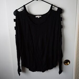 🌸 Zenana Outfitters Black top